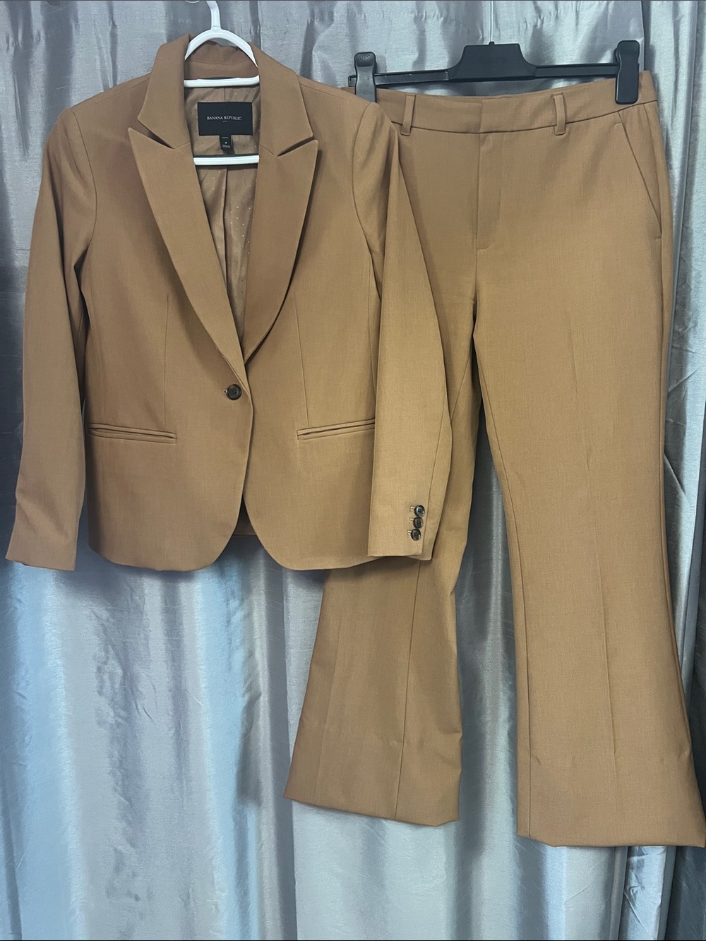 Banana Republic Camel Brown Blazer & Pants Suit Set
